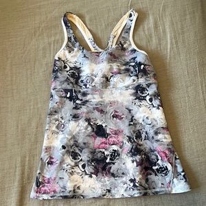 Lululemon tank top